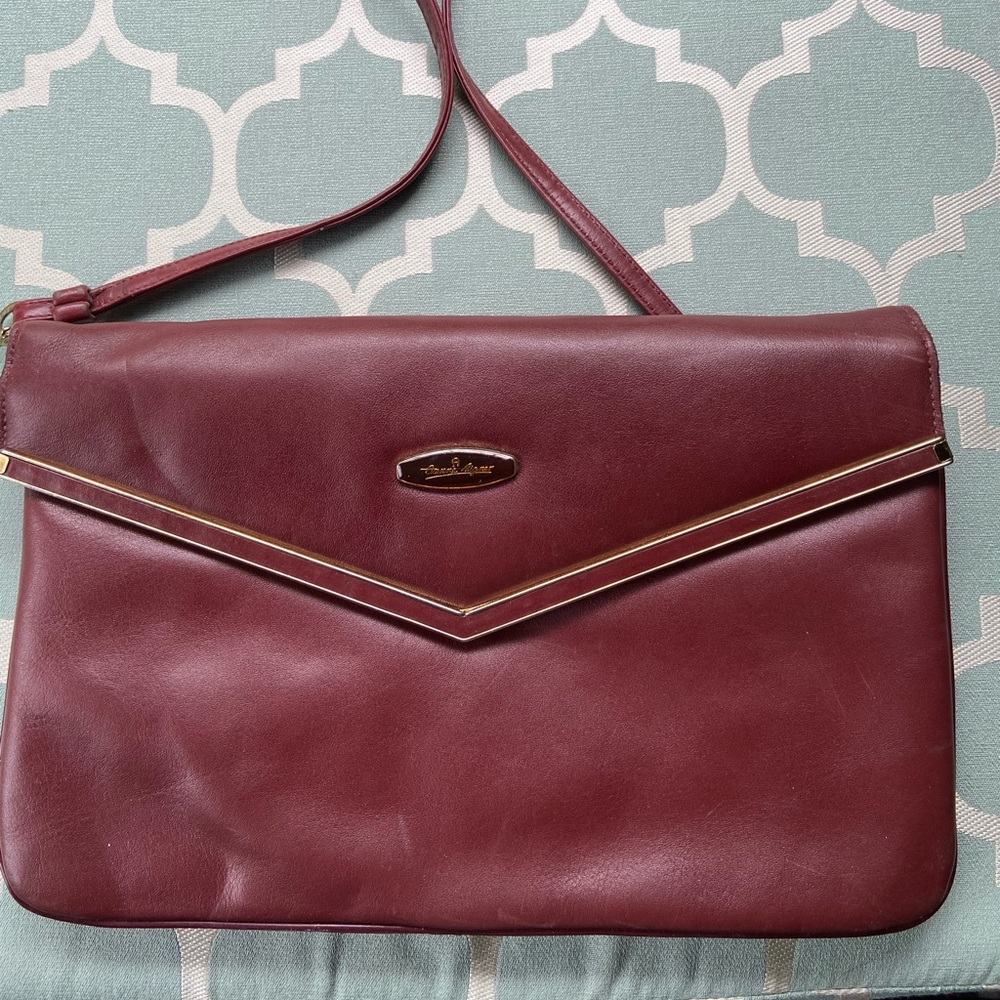 Etienne Aigner maroon leather purse